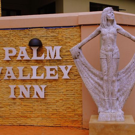 Palm Valley Inn And Day Spa ฮาร์ทบีสบูร์ท ภายนอก รูปภาพ
