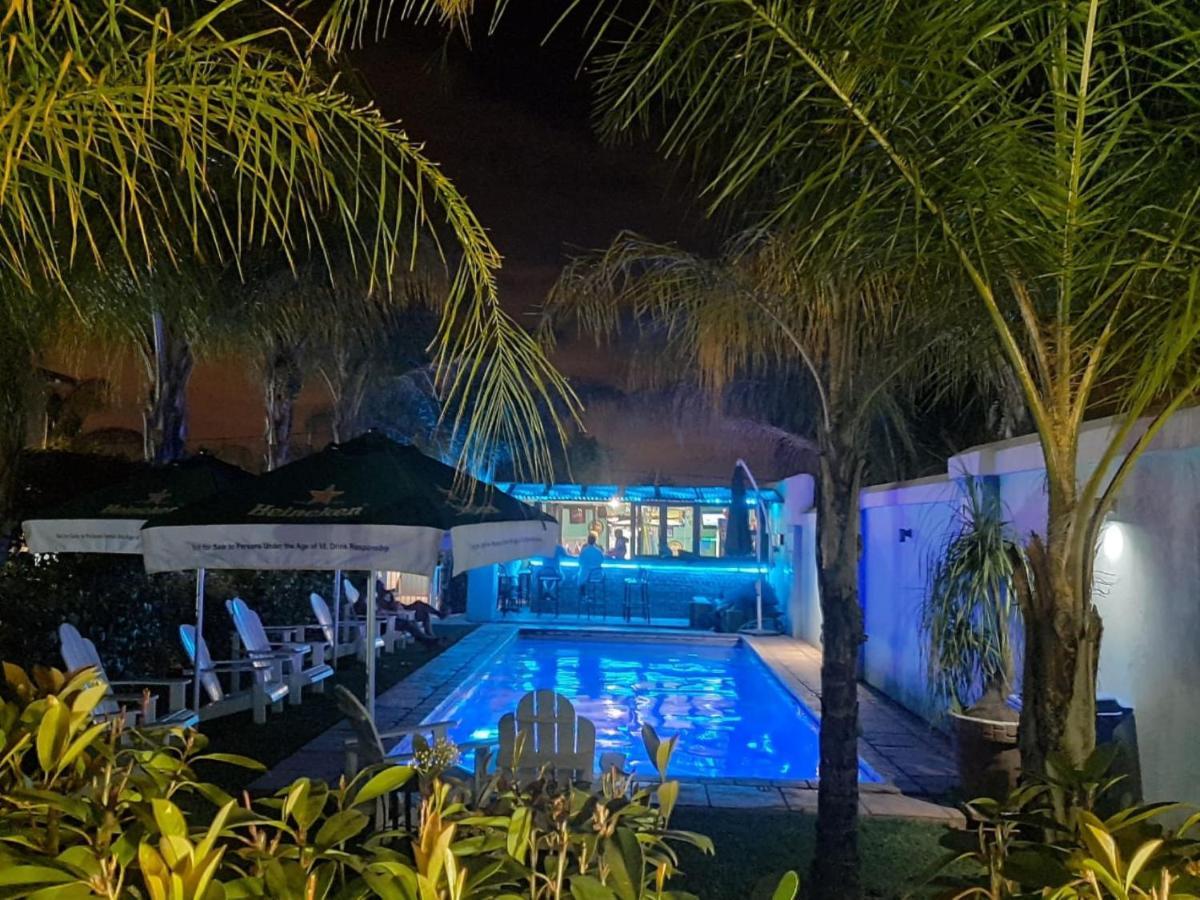 Palm Valley Inn And Day Spa ฮาร์ทบีสบูร์ท ภายนอก รูปภาพ