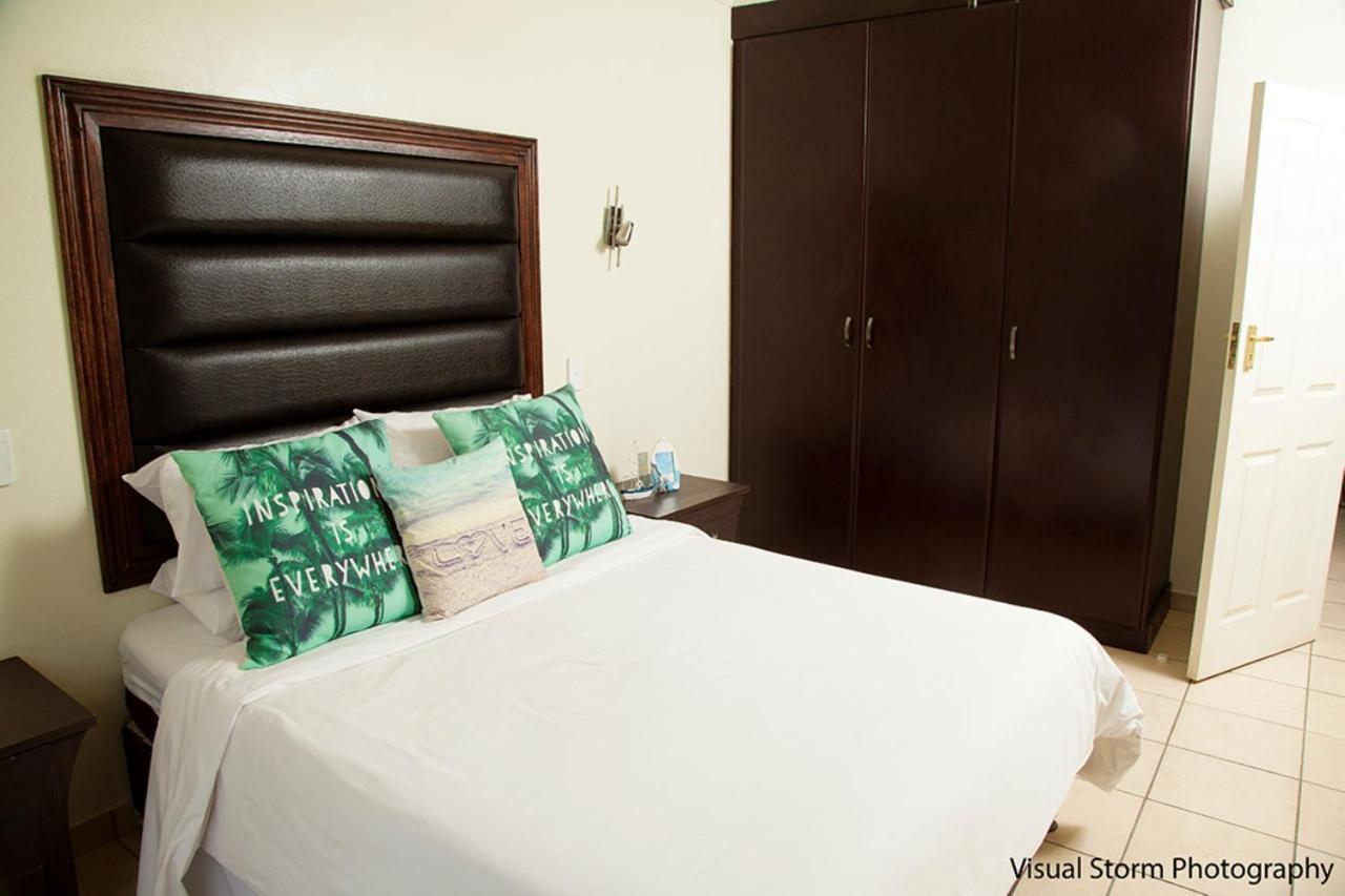 Palm Valley Inn And Day Spa ฮาร์ทบีสบูร์ท ภายนอก รูปภาพ