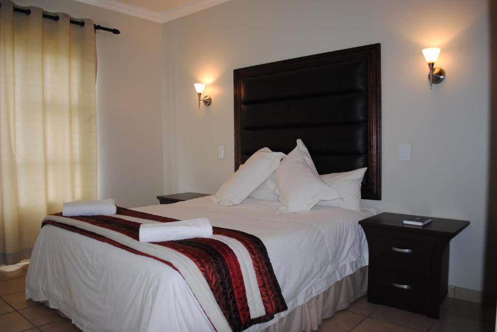 Palm Valley Inn And Day Spa ฮาร์ทบีสบูร์ท ภายนอก รูปภาพ