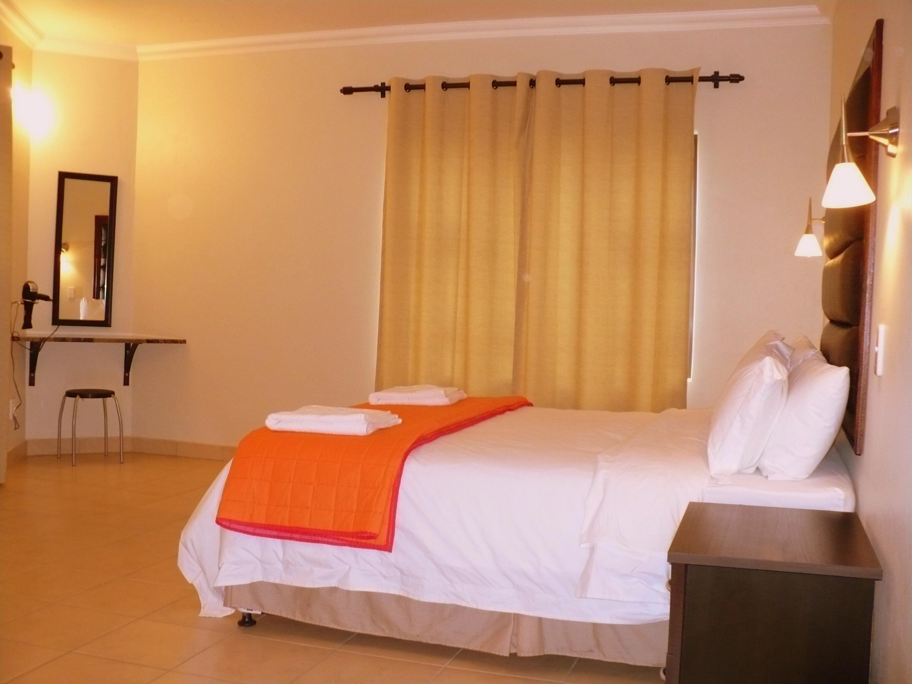 Palm Valley Inn And Day Spa ฮาร์ทบีสบูร์ท ภายนอก รูปภาพ