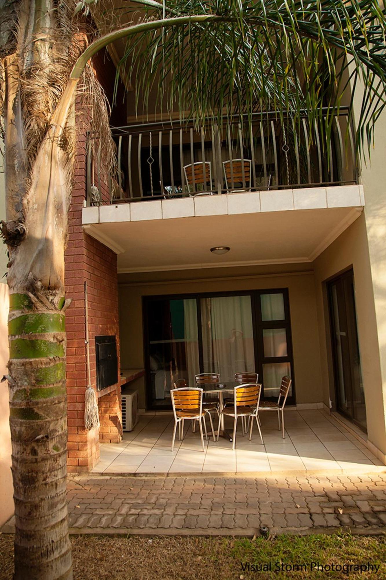 Palm Valley Inn And Day Spa ฮาร์ทบีสบูร์ท ภายนอก รูปภาพ